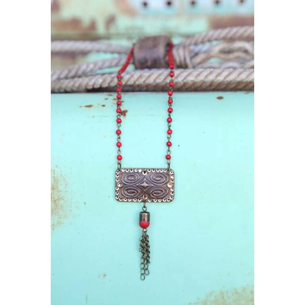 NEW PINK PANACHE women's bead chain necklace linked with aztec stamped pendant i